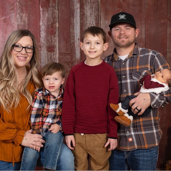 Meet your Posher, Mackenzie - Picture 2 of 2